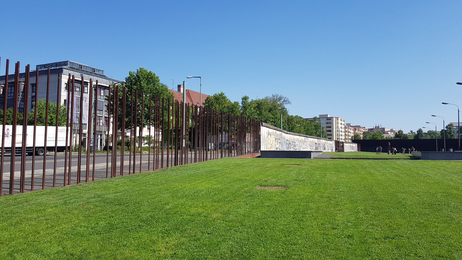 Ein Foto von Überresten der Berliner Mauer.